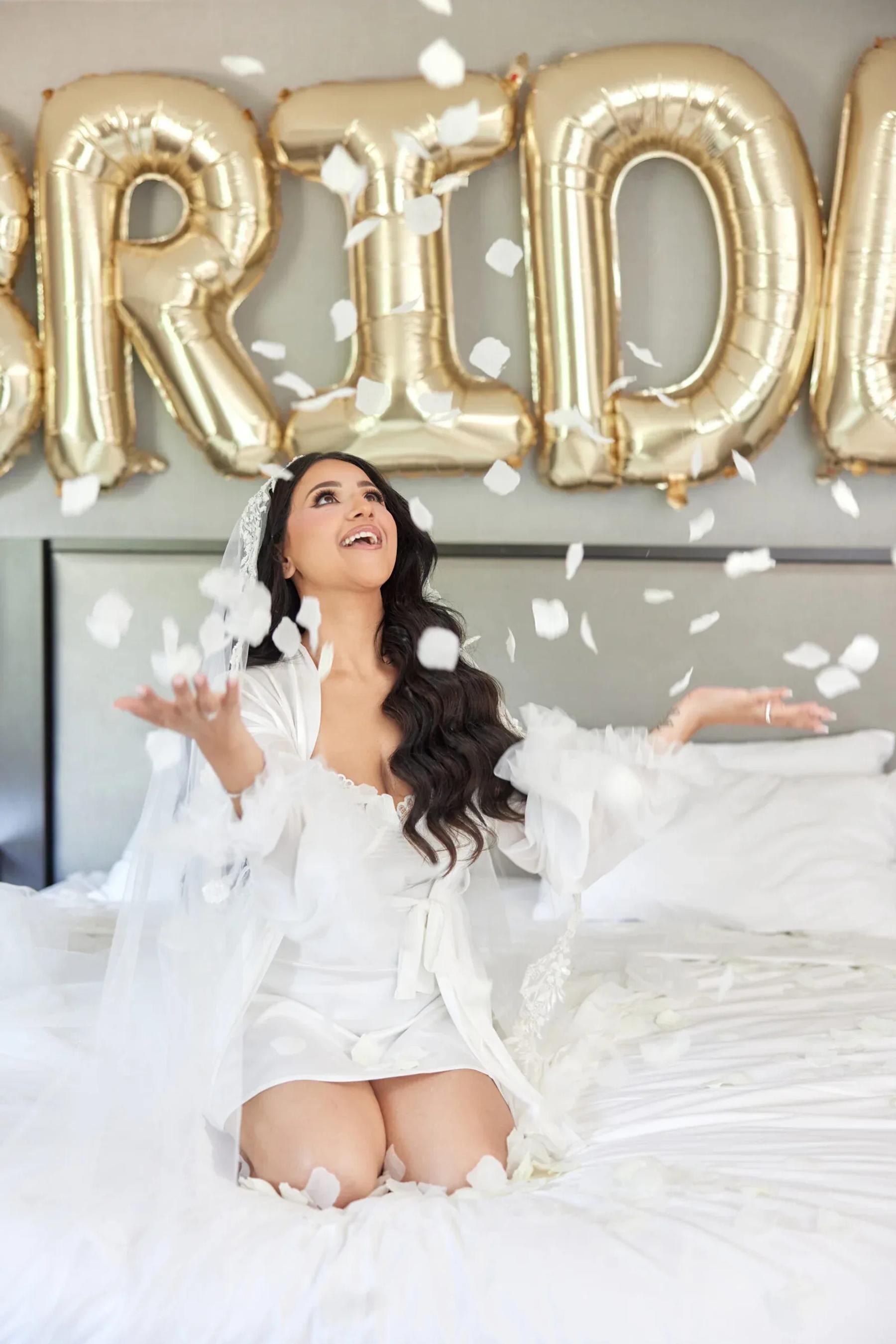 Maria & Mina image 17