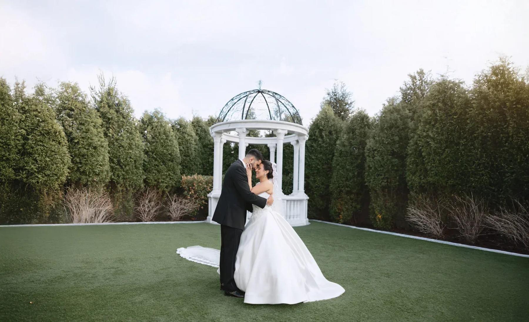 Hanan & Akram image 19