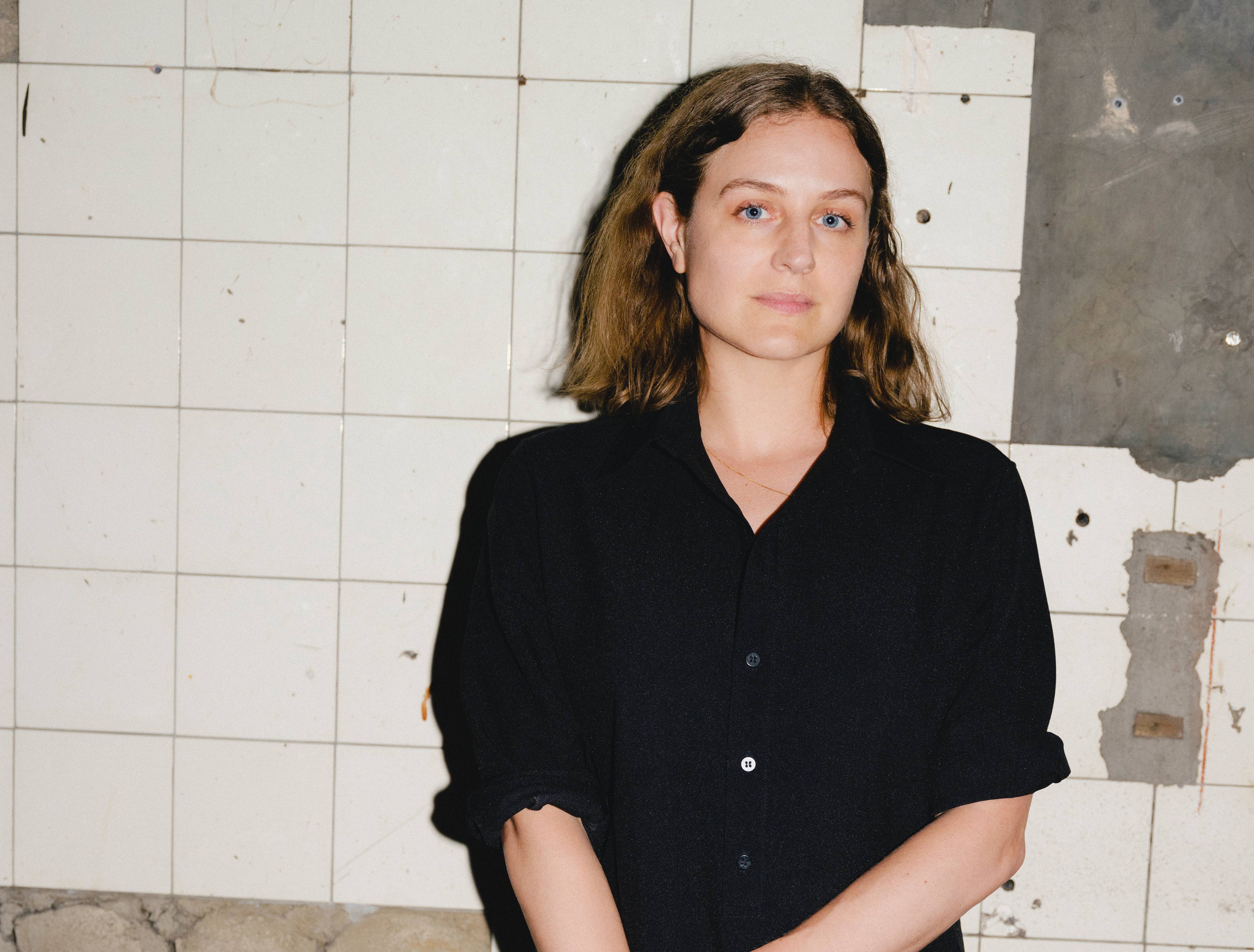 Portrait of LAS Art Foundation guest curator Emma Enderby.