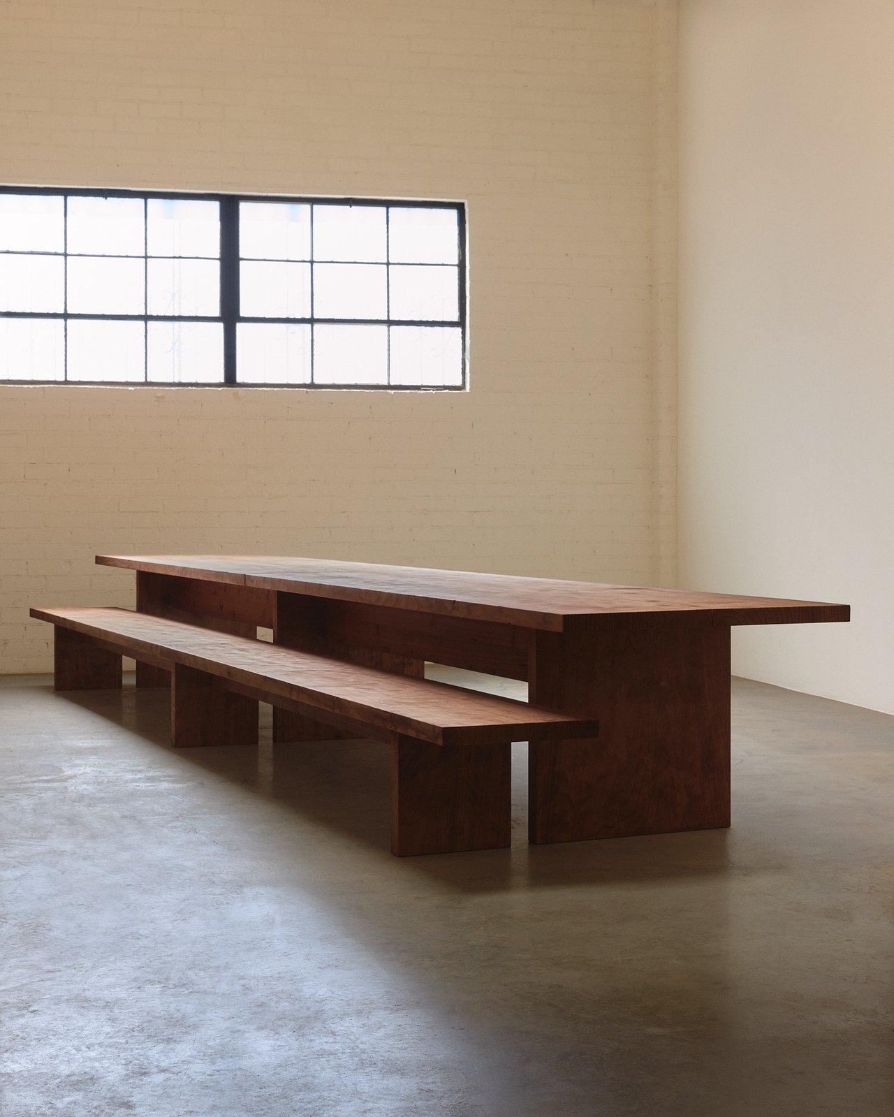 Monumental outdoor set in Redwood