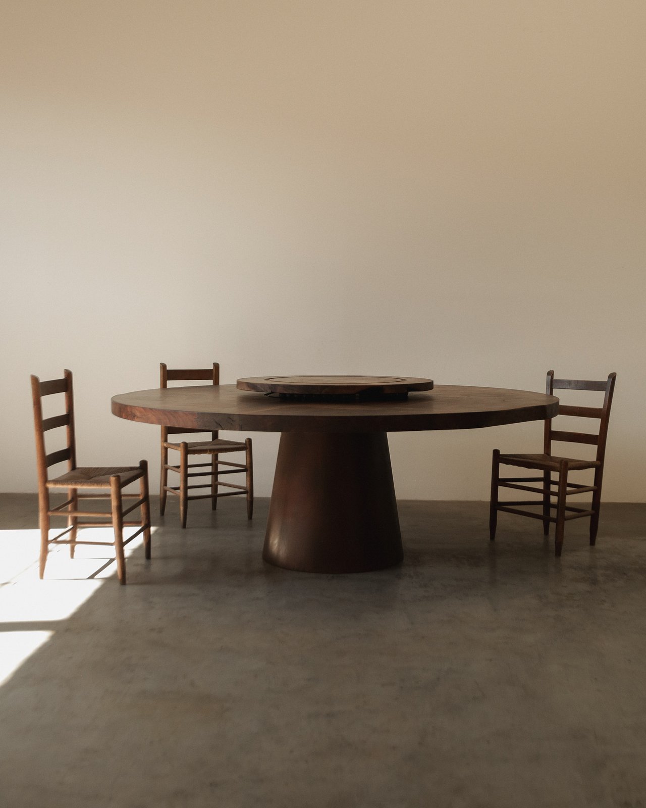 Patchwork dining table in Claro Walnut