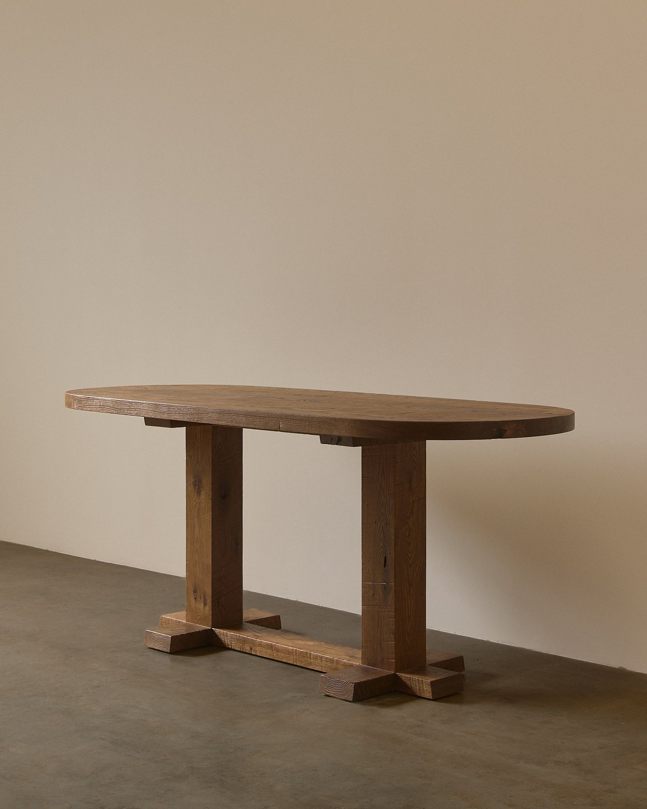 Oval dining table in Fumed Character Oak