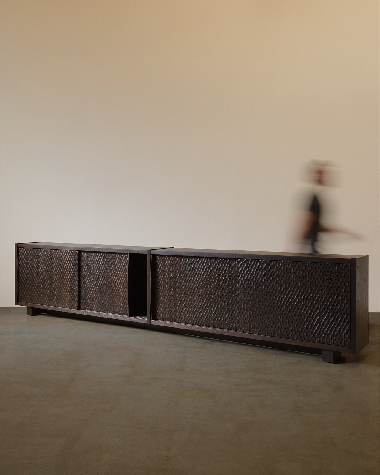 Naguri credenza in Dark Oak