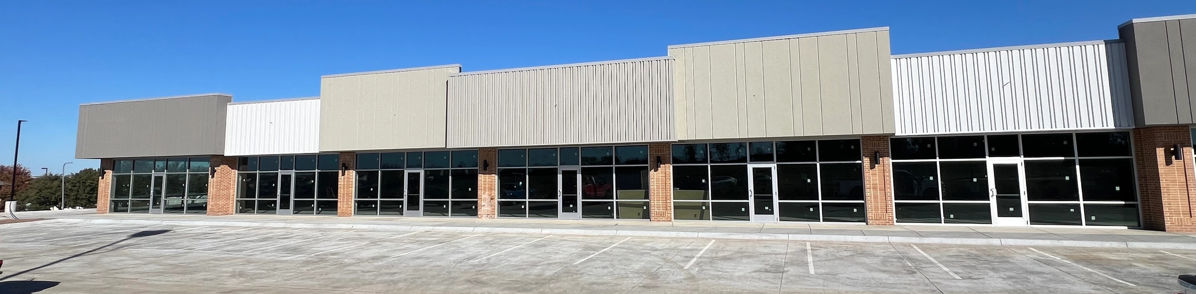 Woodlands Retail Building