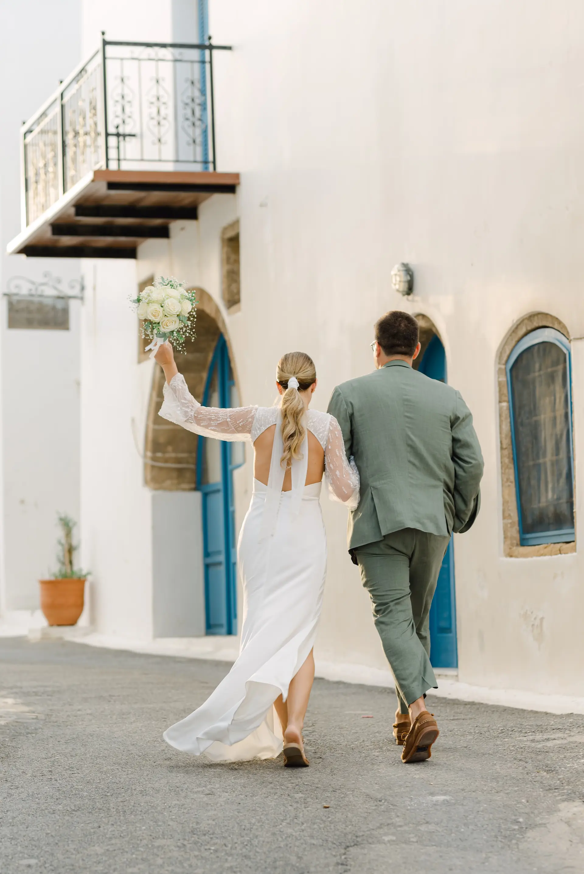walking in the traditional cycladic streets of Kythira