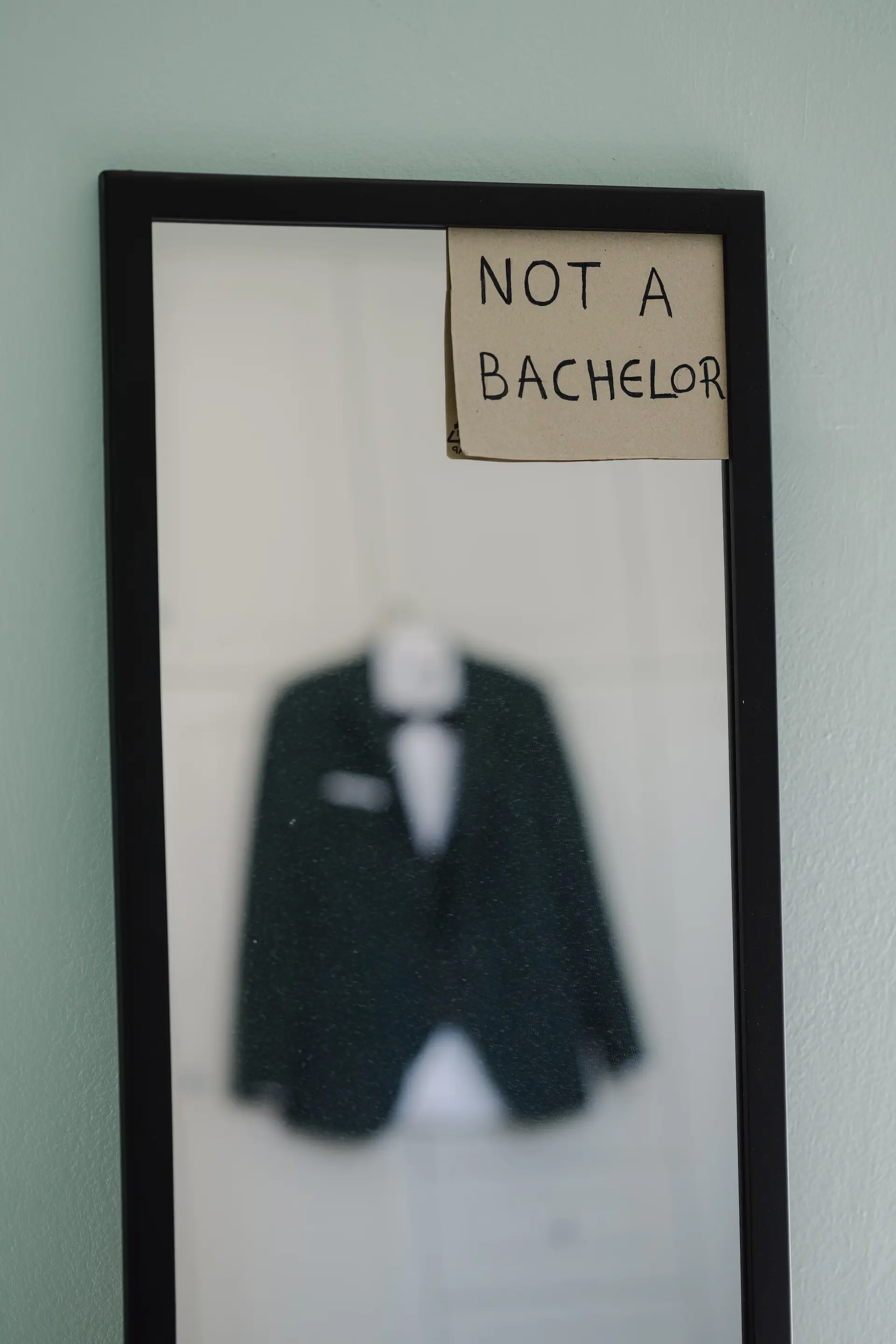 wedding details of grooms suit