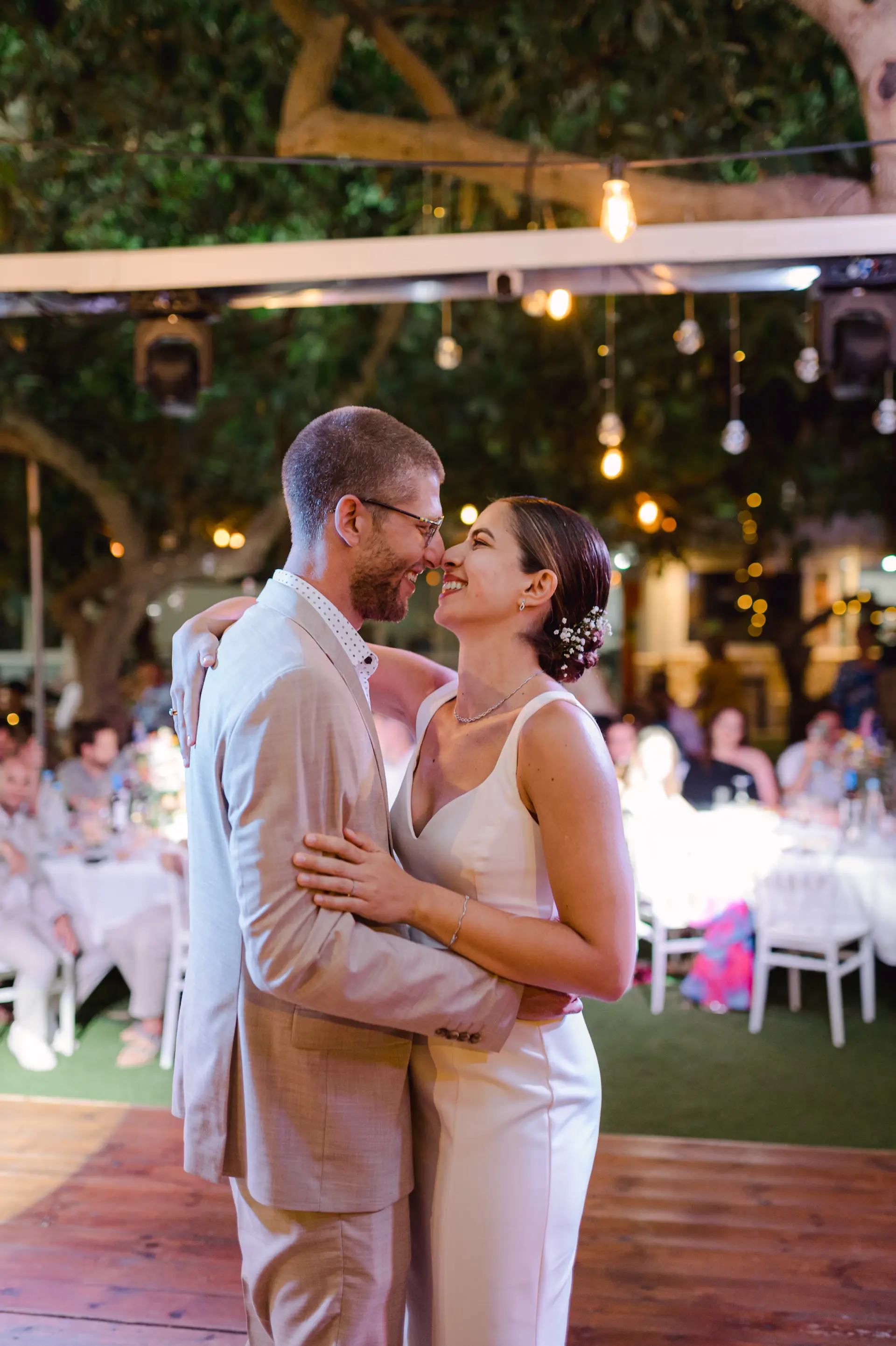 romantic moment during first dance