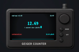 The counter reading a hot area, with the contamination the player has already taken