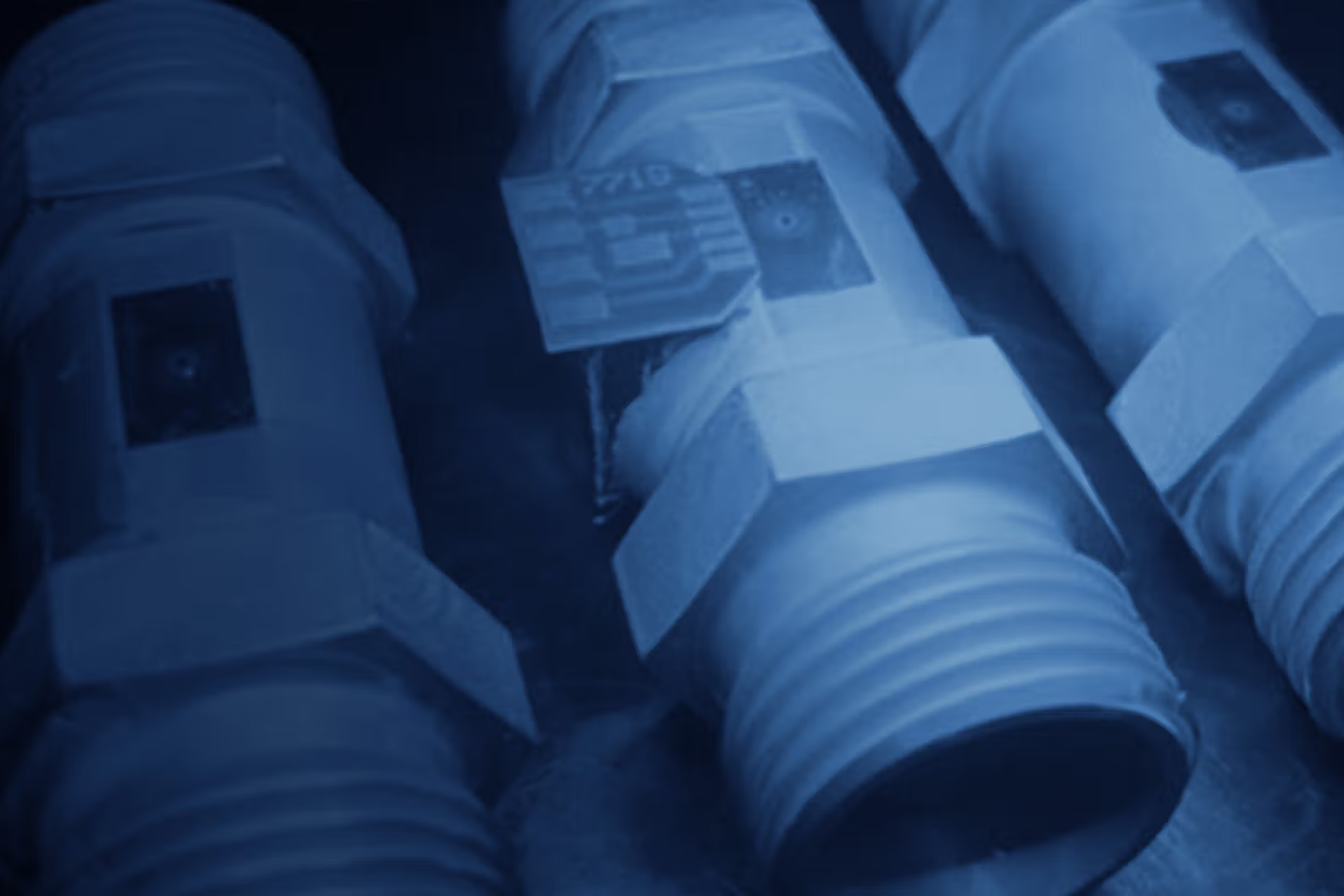 Non-invasive pressure sensor