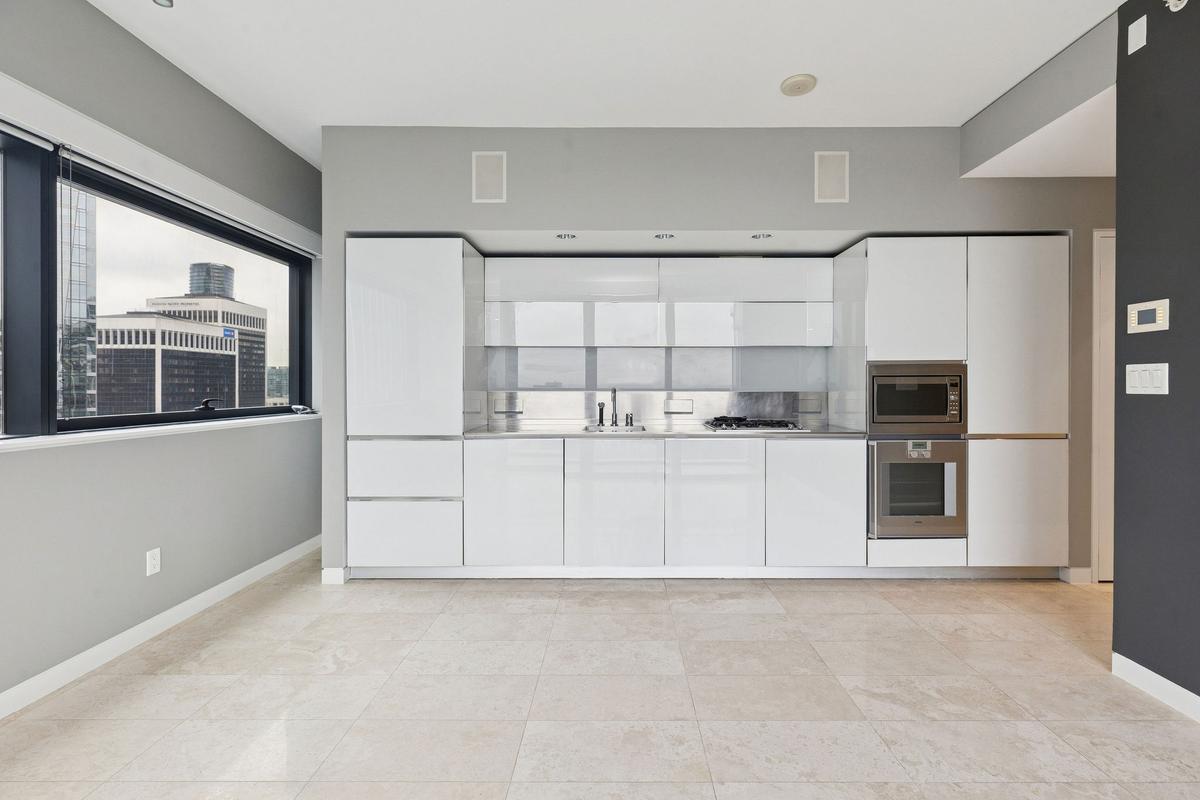 3003 - 838 W. Hastings Street