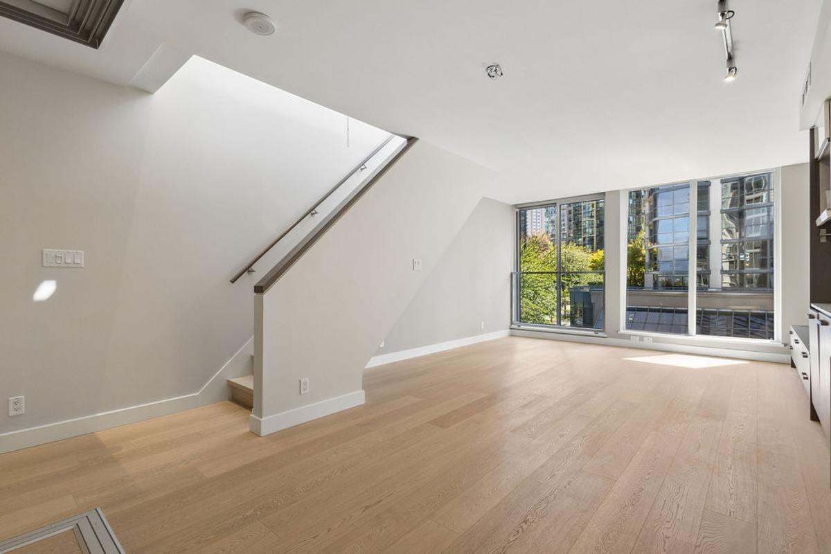 507 - 1477 W. Pender Street