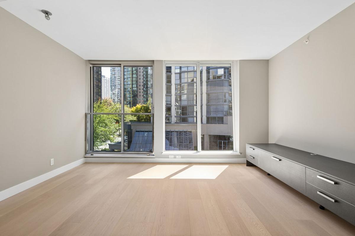 507 - 1477 W. Pender Street