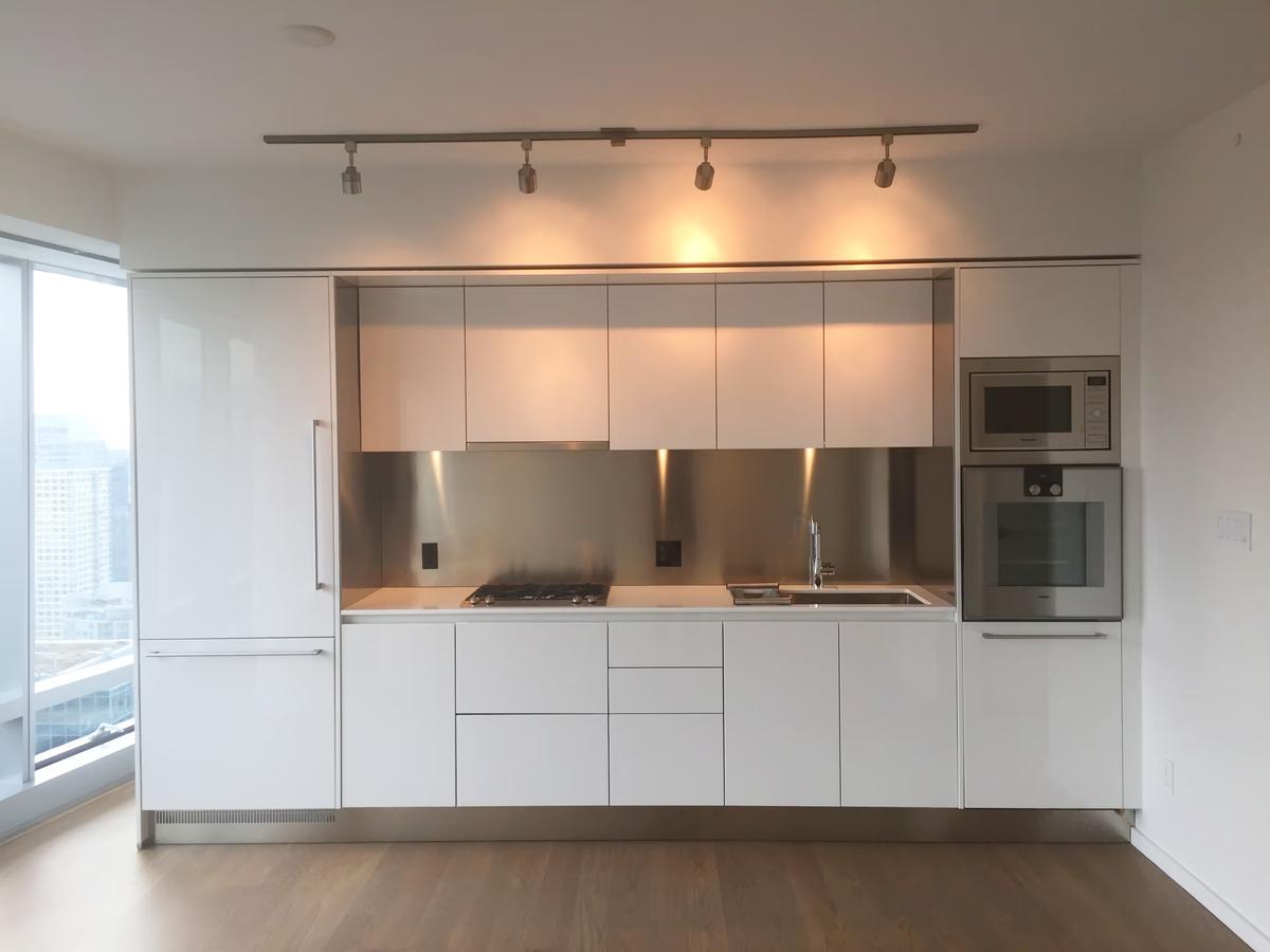 4601 - 1151 W. Georgia Street