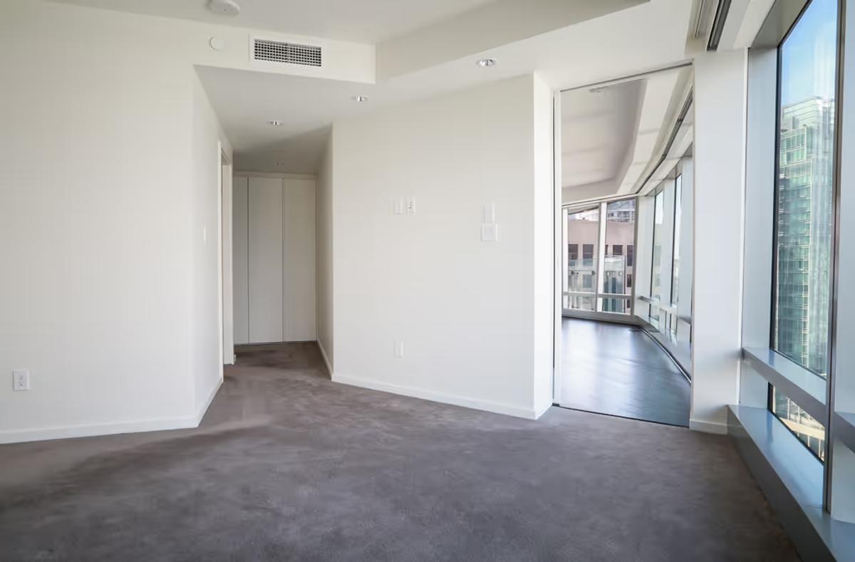2605 - 1151 W. Georgia Street