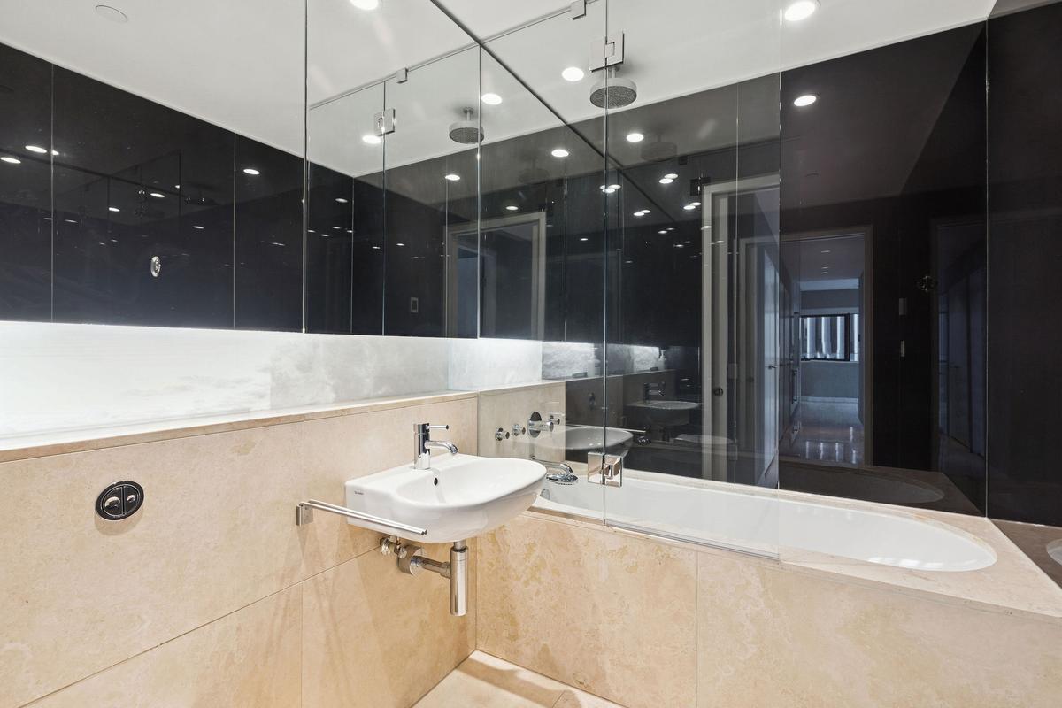 3003 - 838 W. Hastings Street
