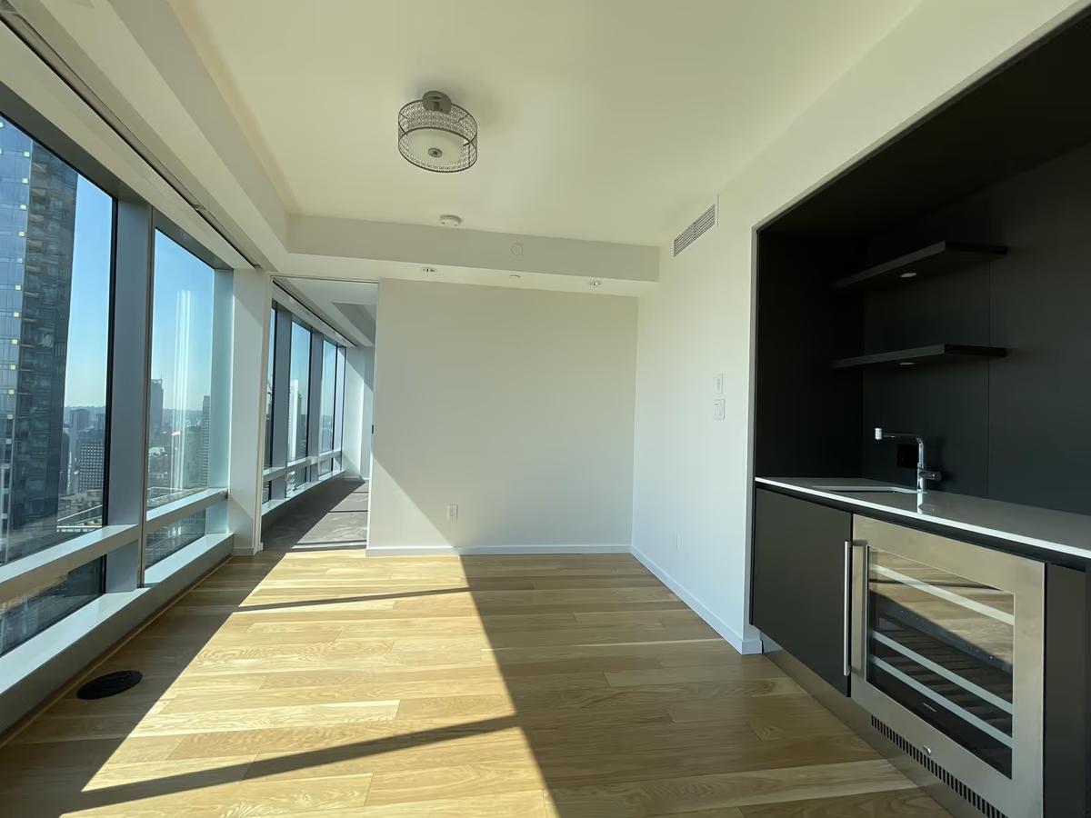 4606 - 1151 W. Georgia Street