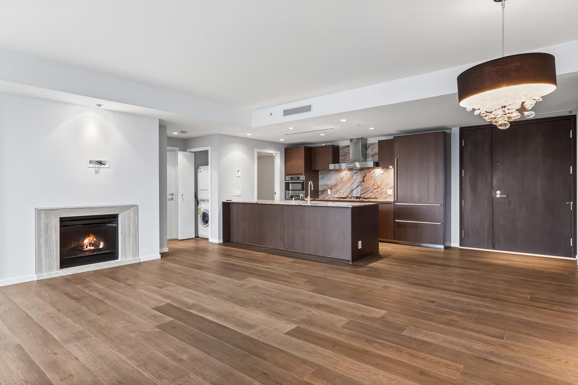 3204 - 1011 W. Cordova Street