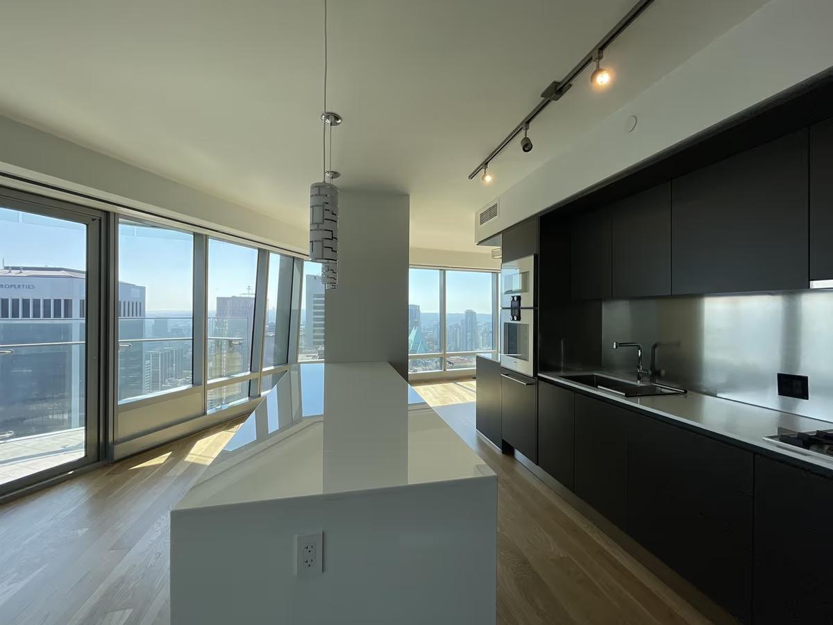 4606 - 1151 W. Georgia Street