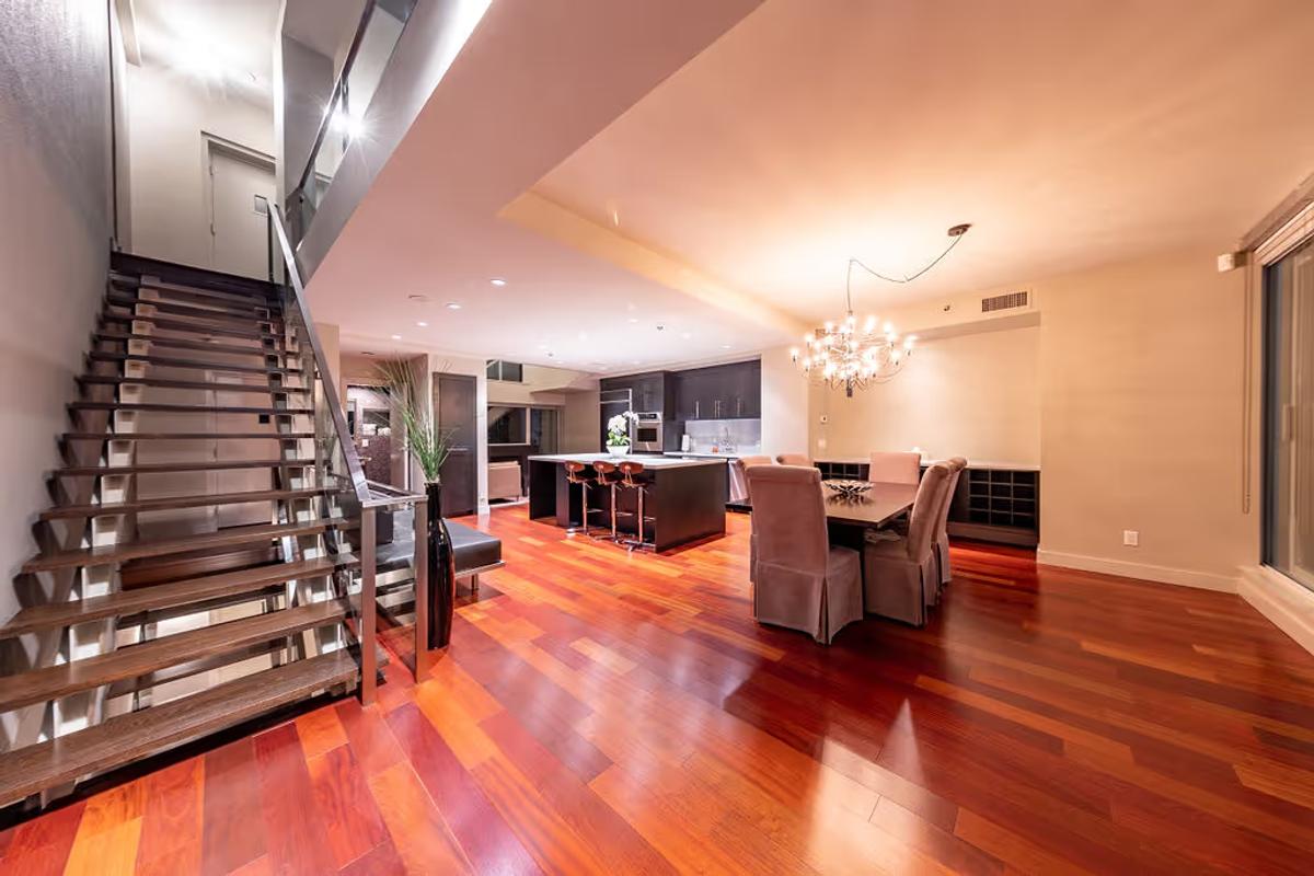 Villa #2 - 988 Beach Ave