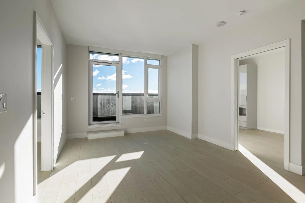 614 - 3538 Sawmill Crescent