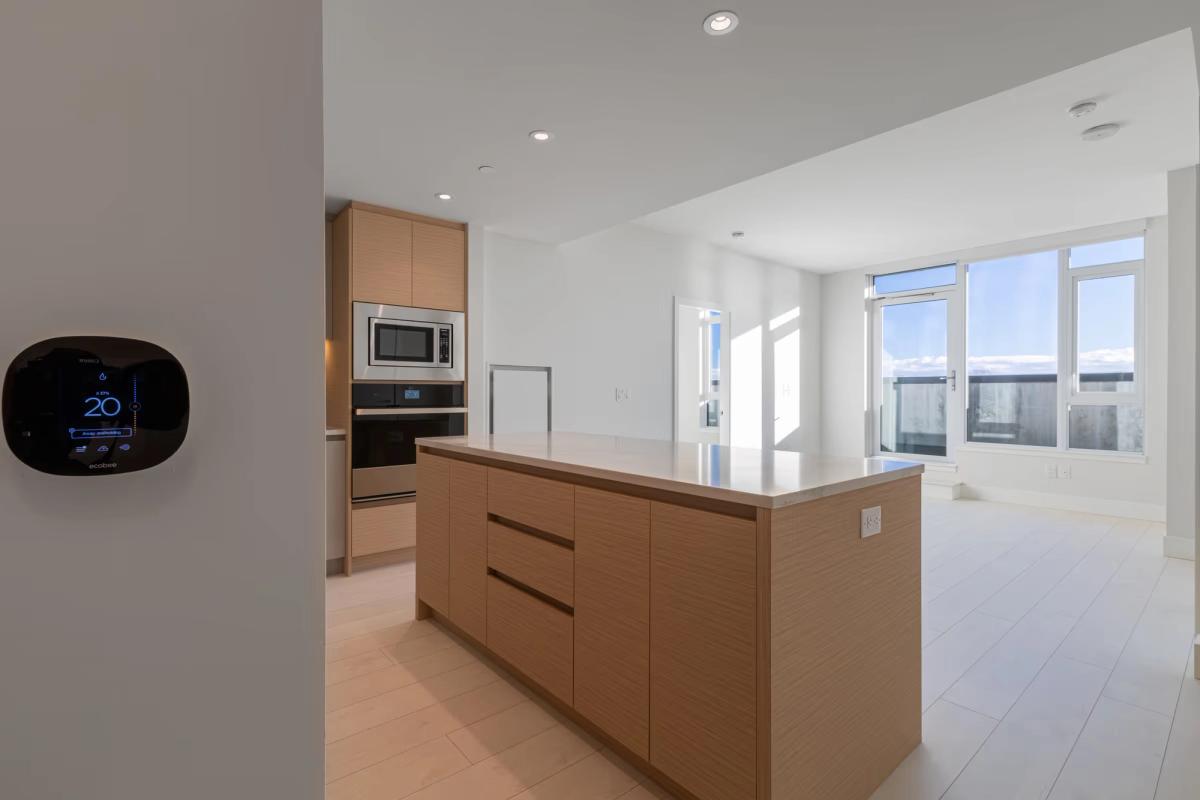 614 - 3538 Sawmill Crescent