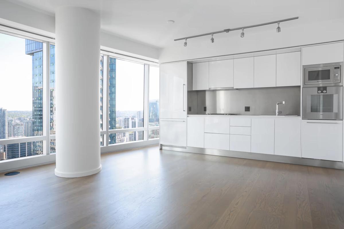 4601 - 1151 W. Georgia Street