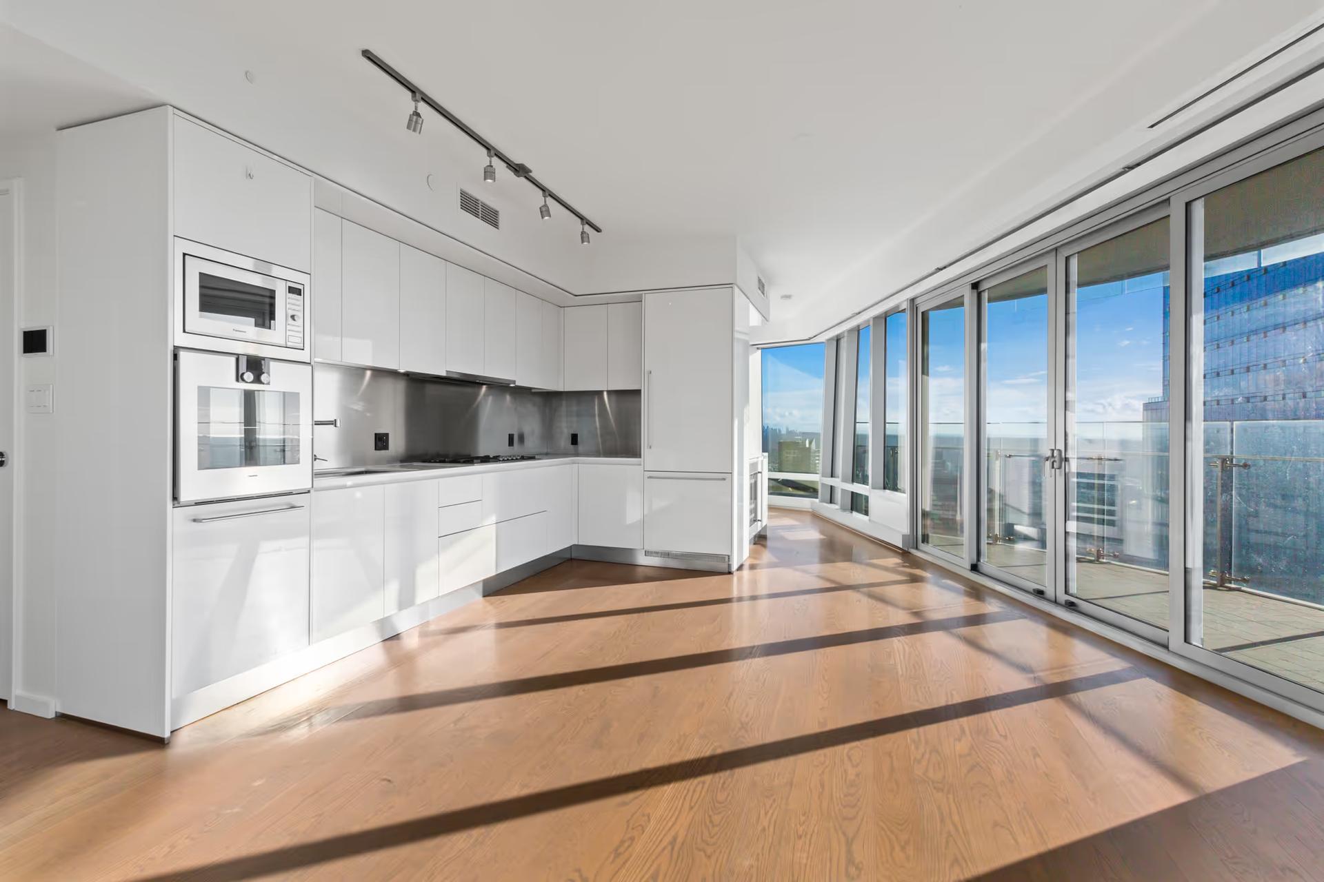 6102 - 1151 W. Georgia Street
