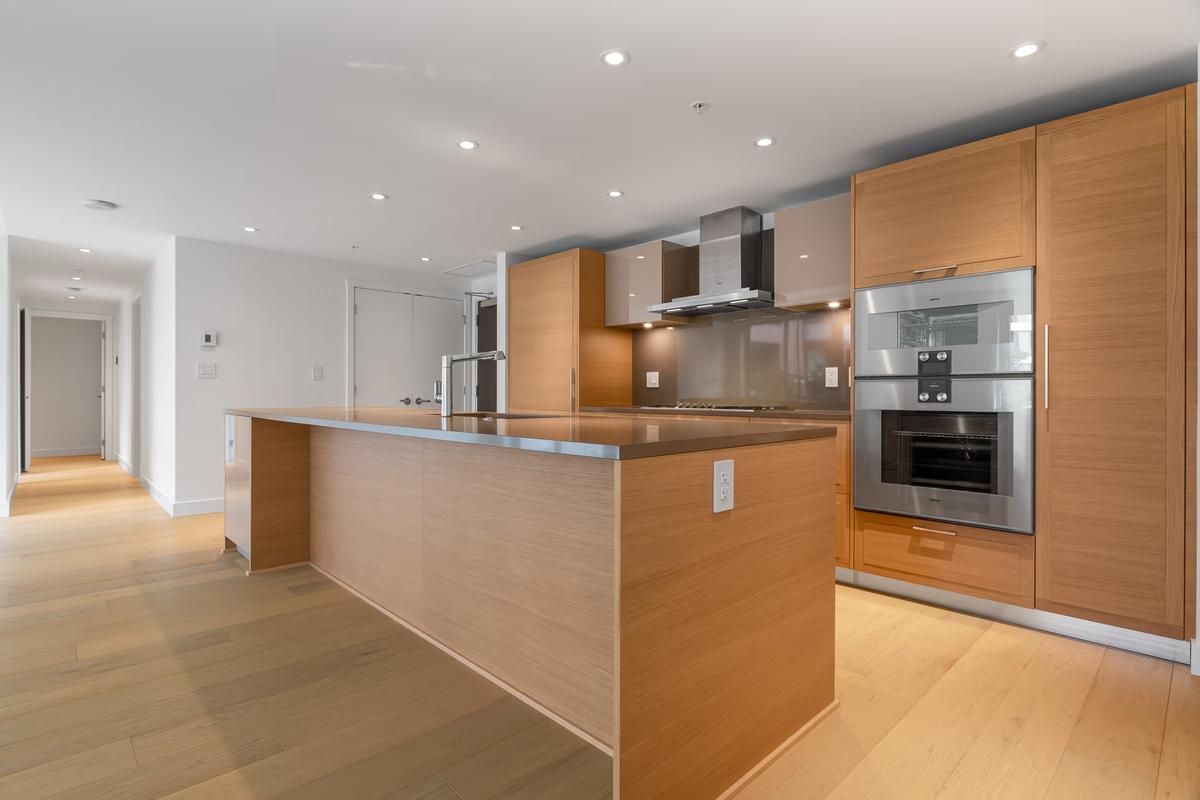 209 - 1571 W. 57th Avenue