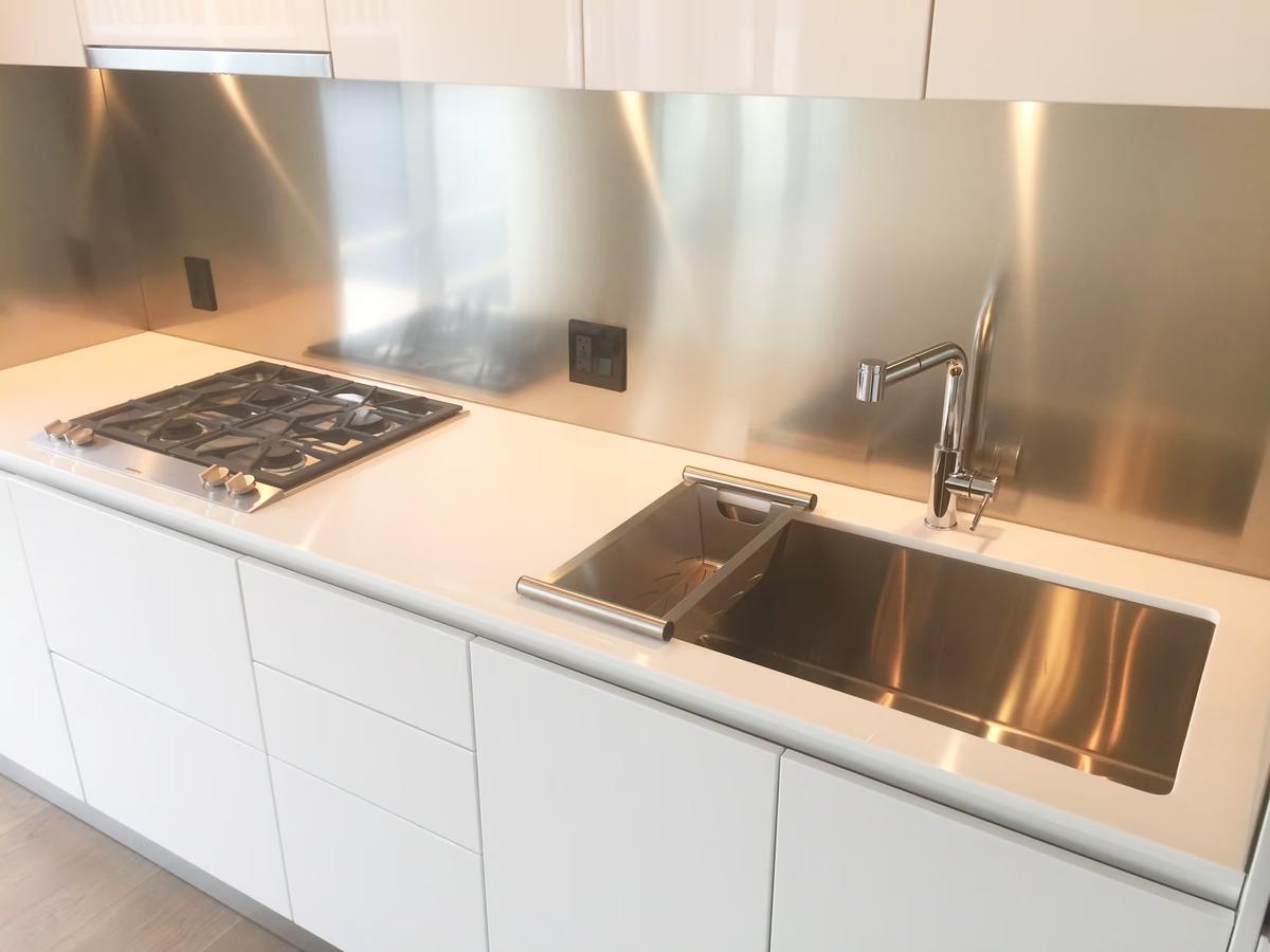 4601 - 1151 W. Georgia Street