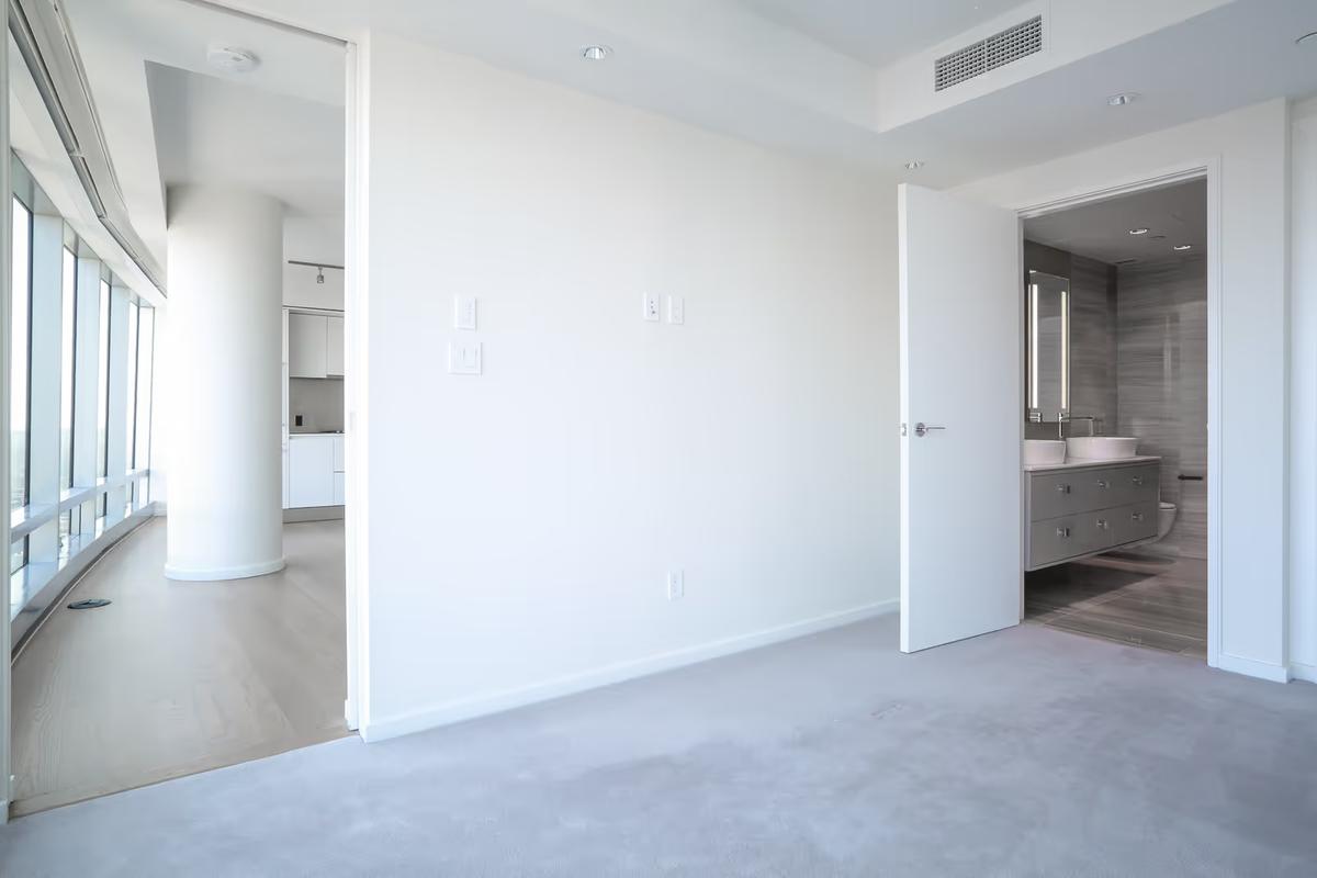 4601 - 1151 W. Georgia Street