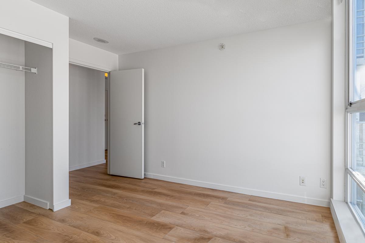 2902 - 111 W. Georgia Street