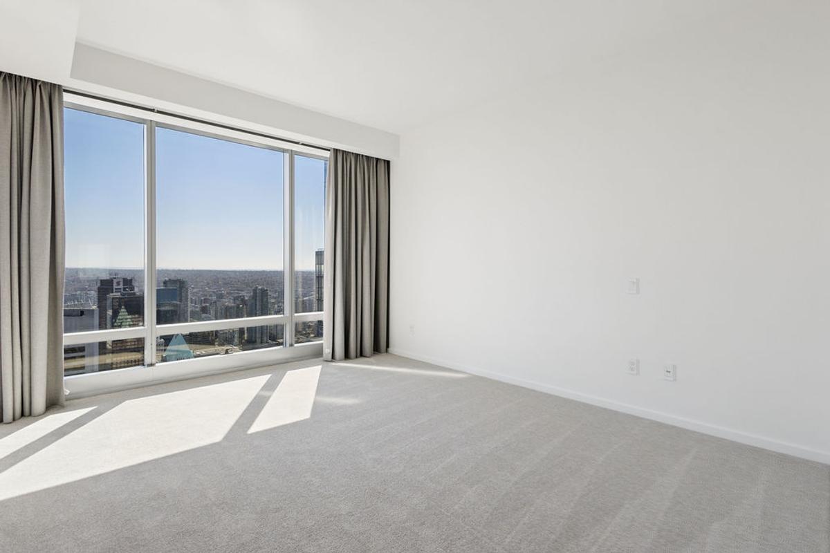 6105 - 1151 W. Georgia Street