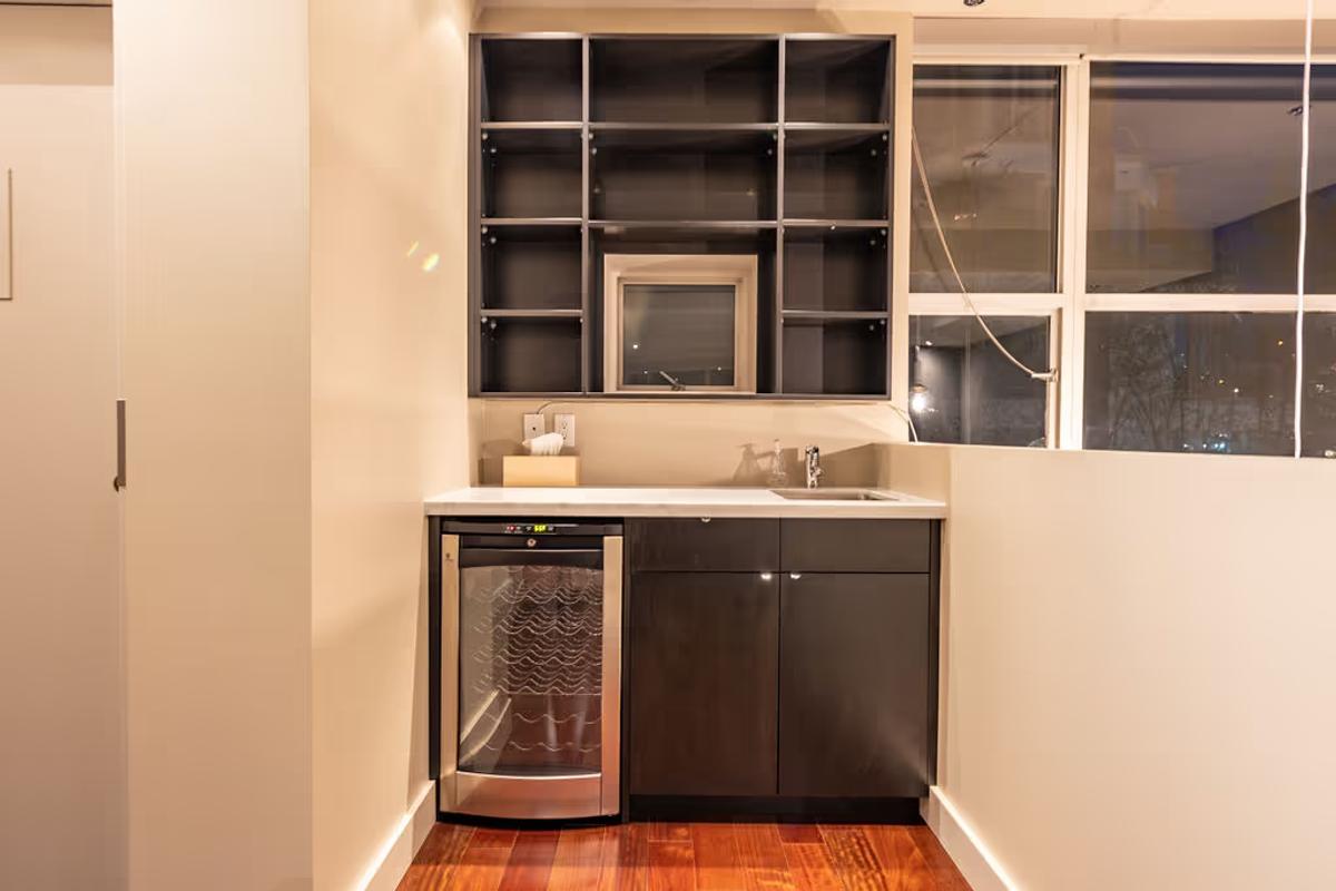 Villa #2 - 988 Beach Ave