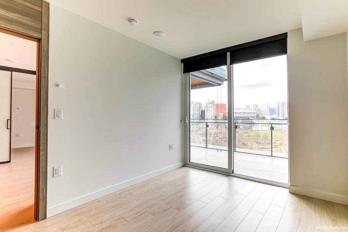 812 - 1768 Cook Street
