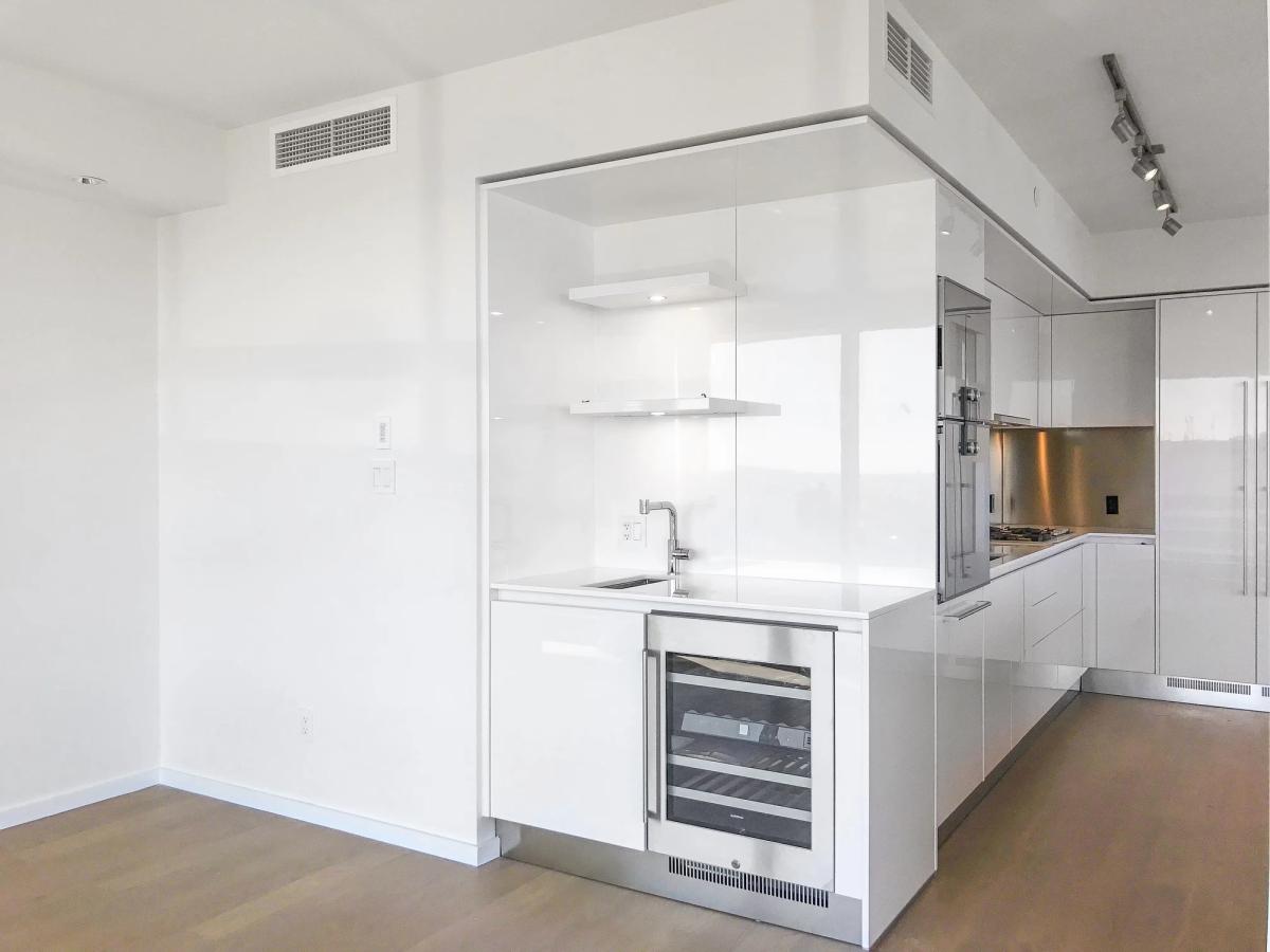 5206 - 1151 W. Georgia Street