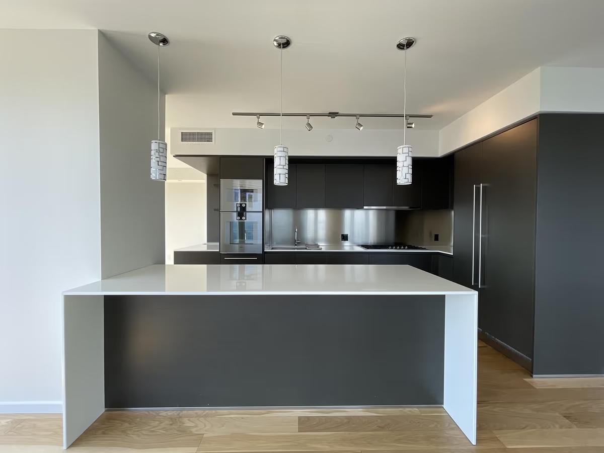 4606 - 1151 W. Georgia Street