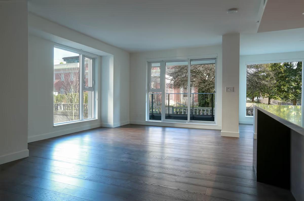 506 - 1561 W. 57th Avenue