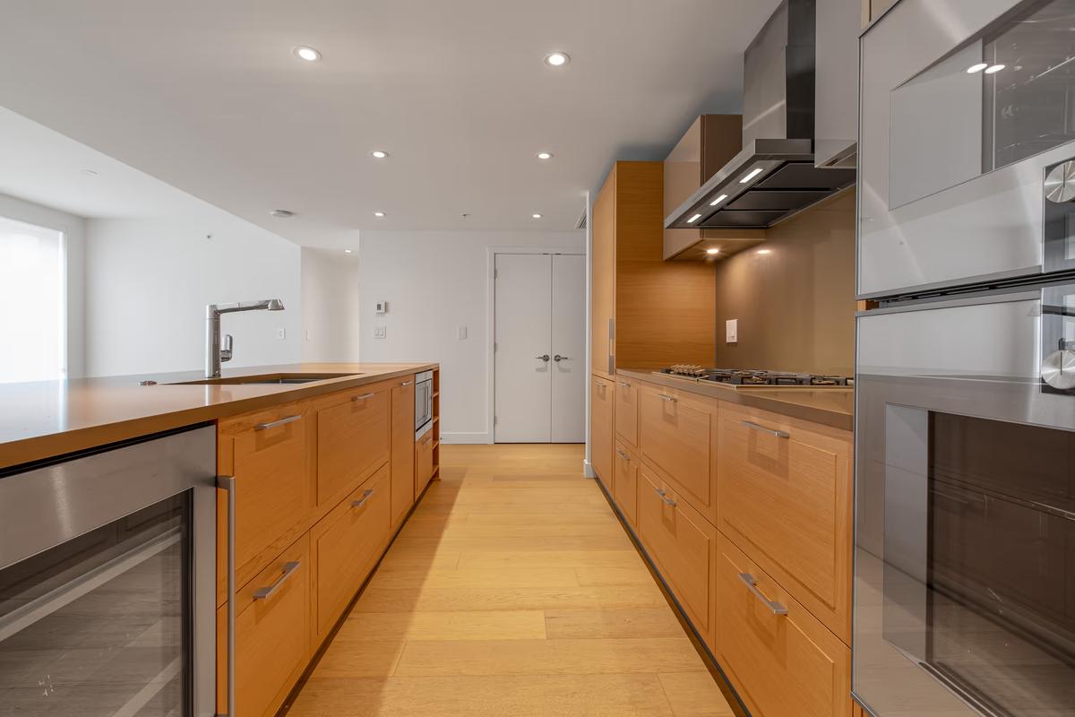 209 - 1571 W. 57th Avenue