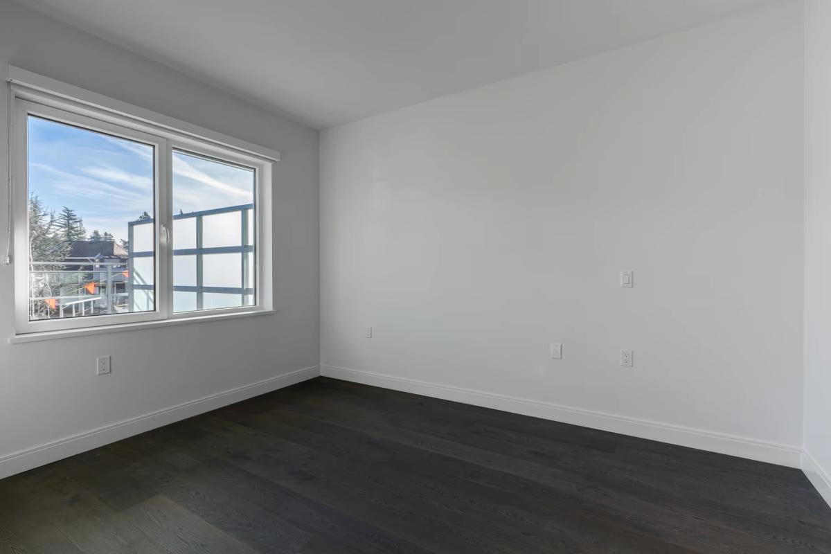 305 - 4908 Cambie Street