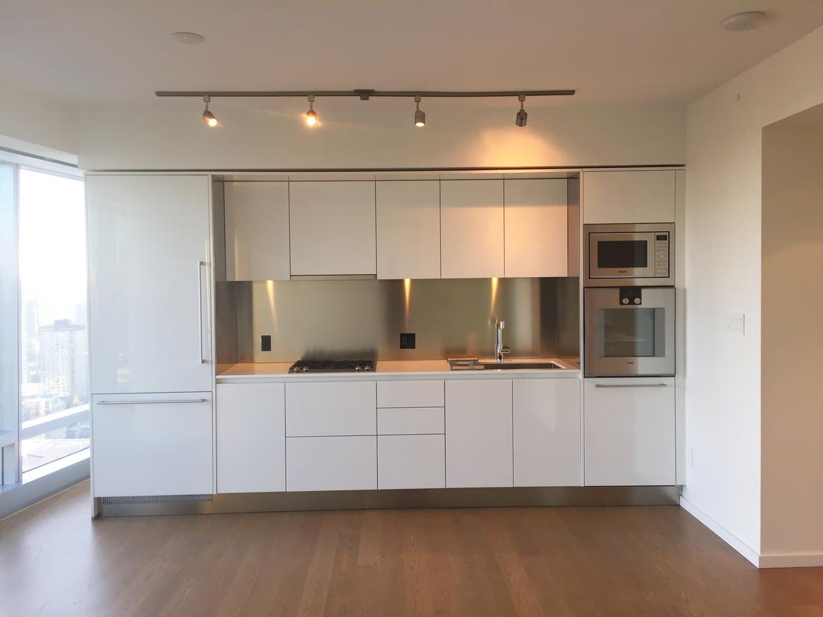 4801 - 1151 W. Georgia Street