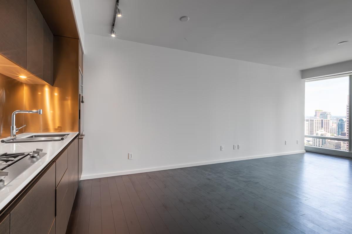 2601 - 1151 W. Georgia Street