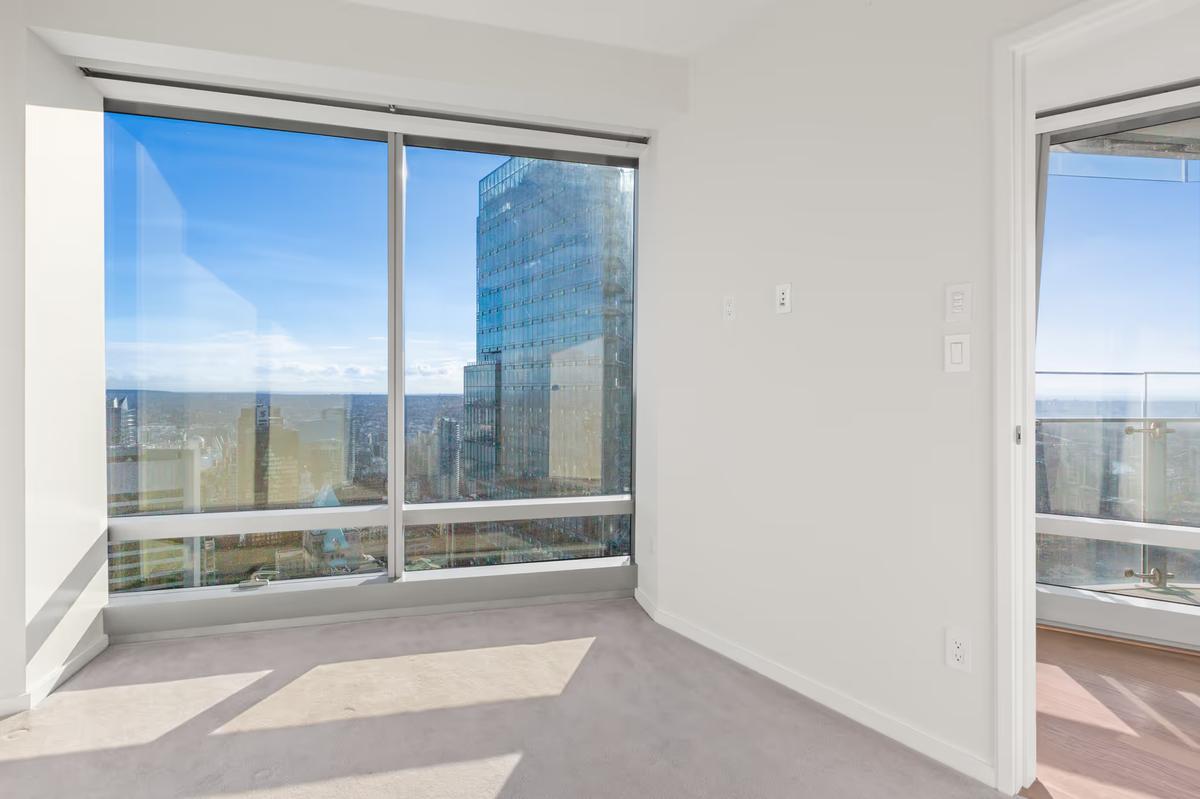 6102 - 1151 W. Georgia Street