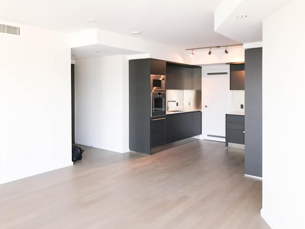 4105 - 1151 W. Georgia Street