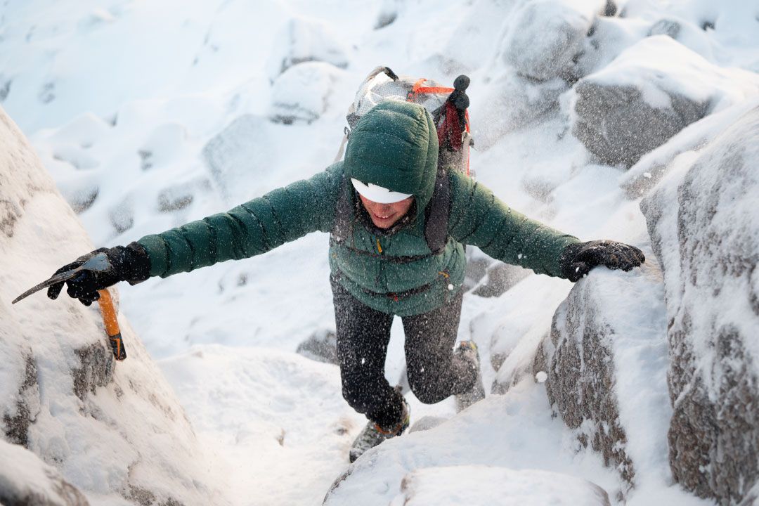 Imagen destacada de Plumón HIMMELBERG: Tu aliado perfecto en la montaña