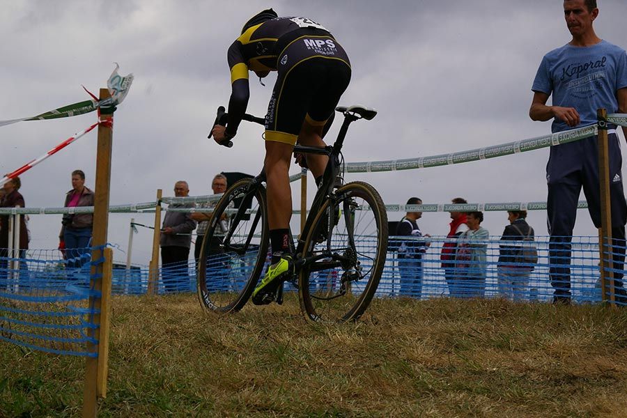 Imagen destacada de Diferencias entre una bicicleta de carretera y una ciclocross