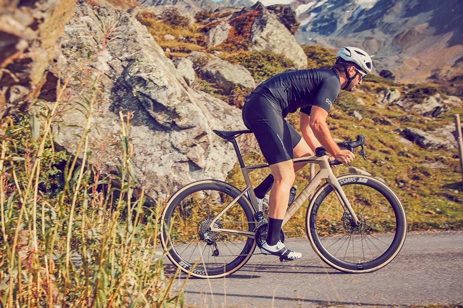 Imagen destacada de Lo que debes saber sobre el mantenimiento de tu bicicleta de carretera