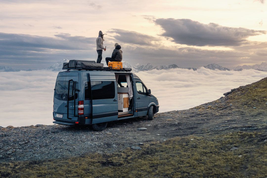 Imagen destacada de 10 accesorios camper ideales para tus escapadas