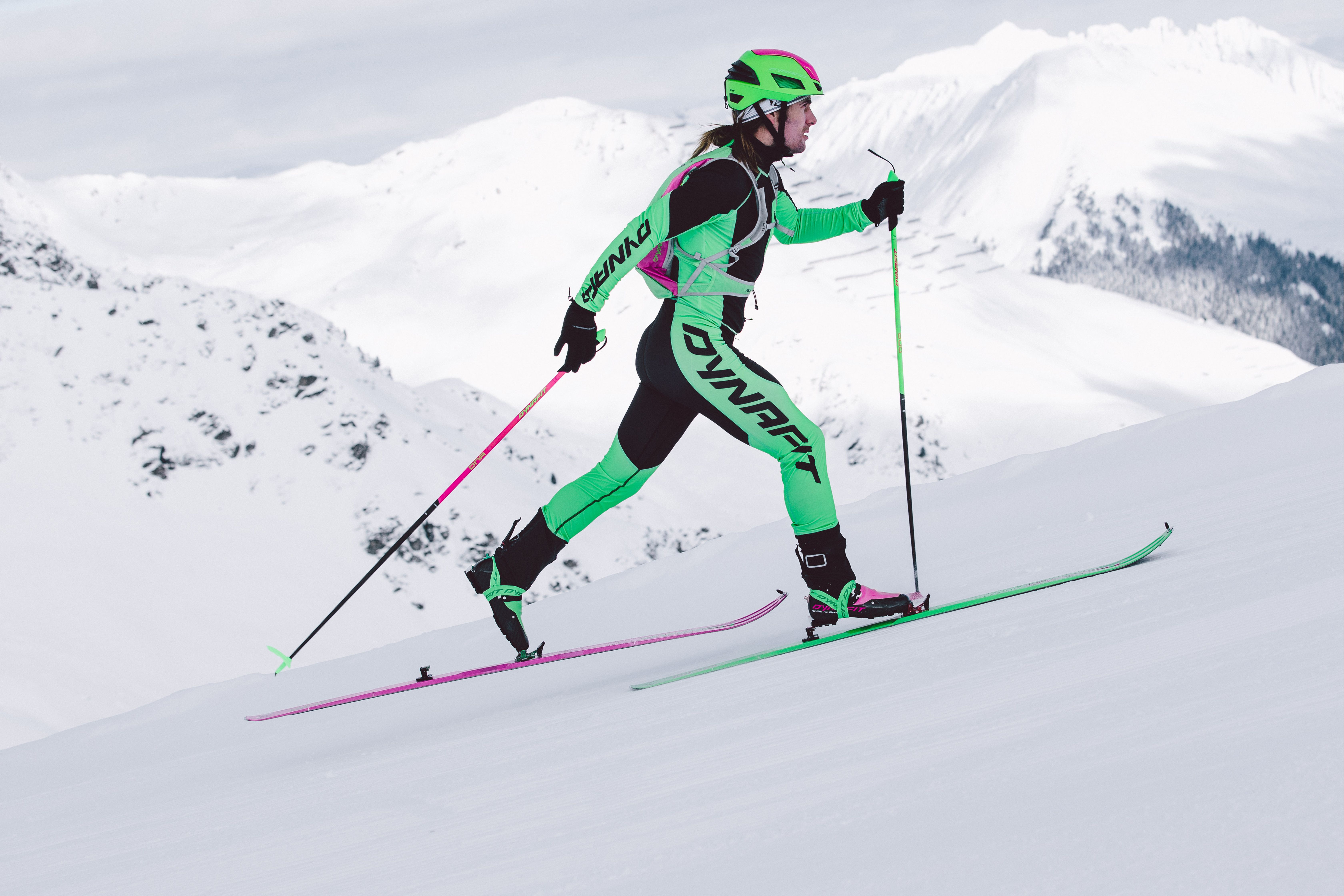Imagen destacada de 5 trucos para practicar esquí de montaña