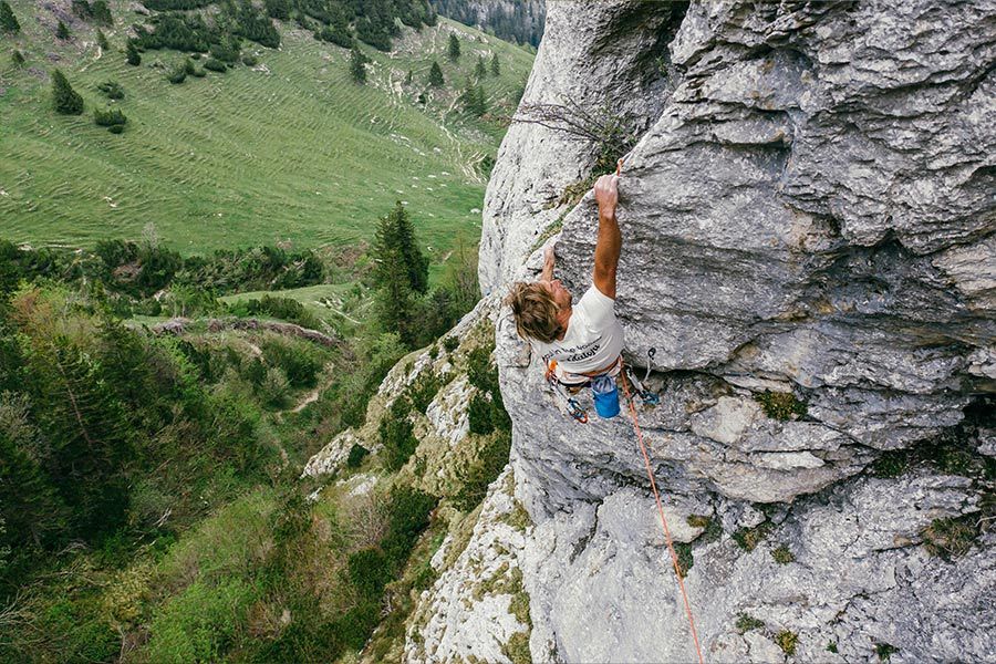 Imagen destacada de Diferencias entre la escalada en roca y la escalada en hielo