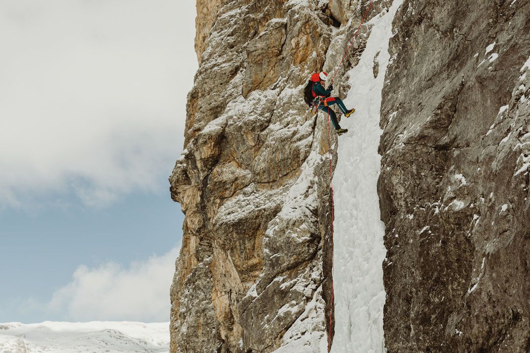 Imagen destacada de Consejos para practicar escalada y alpinismo en hielo